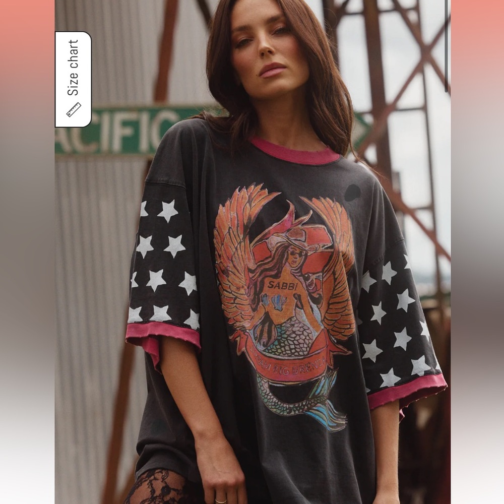 Sold out Sabbi THE VERY OVERSIZED VINTAGE DREAM BIG BRENDA TEE- BLACK
